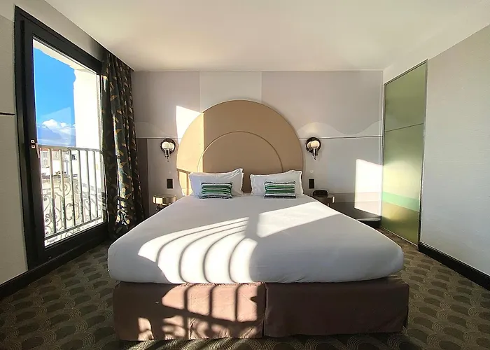 Hôtel Cannes Centre Univers